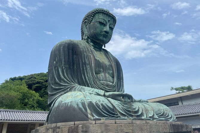 Kamakura: Visit Great Buddha and Shopping Experience - Exploring the Great Buddha