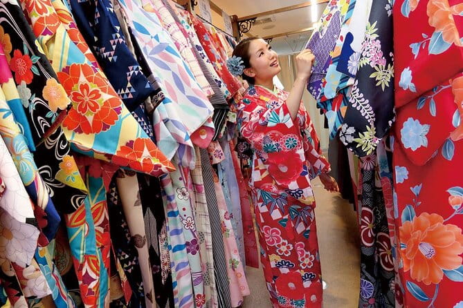 Kanazawa 6 Hr Private Guided Tour & Kimono Experience - Transportation and Accessibility