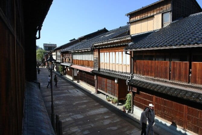 Kanazawa Calligraphy Tour (E-bike Tour) - Calligraphy Experience