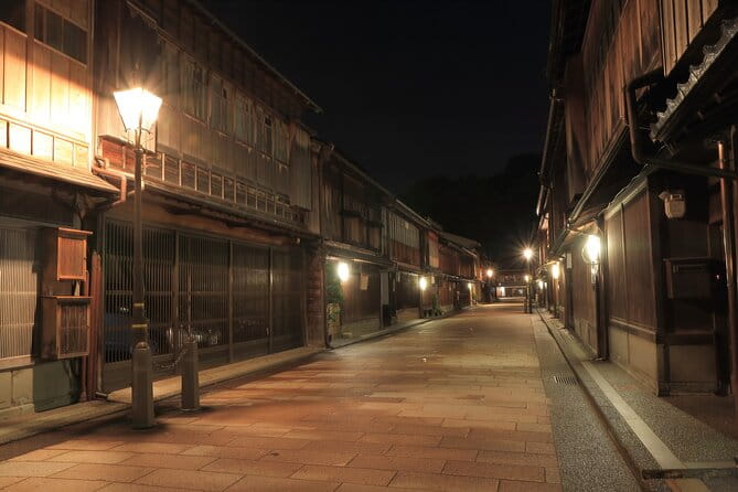 Kanazawa Private Night Photoshoot by Professional Photographer - Tips for a Successful Photoshoot