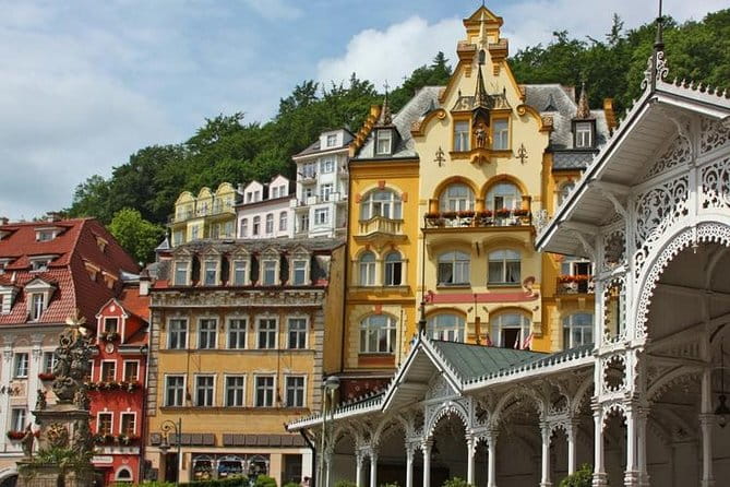 Karlovy Vary day trip from Prague with lunch - Who Should Consider This Tour?