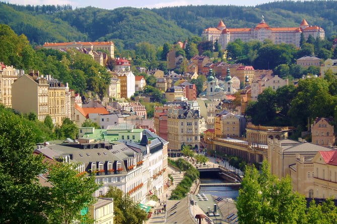 Karlovy Vary - The town of spas, mineral springs and relaxation - First Impressions: What Makes This Tour Stand Out