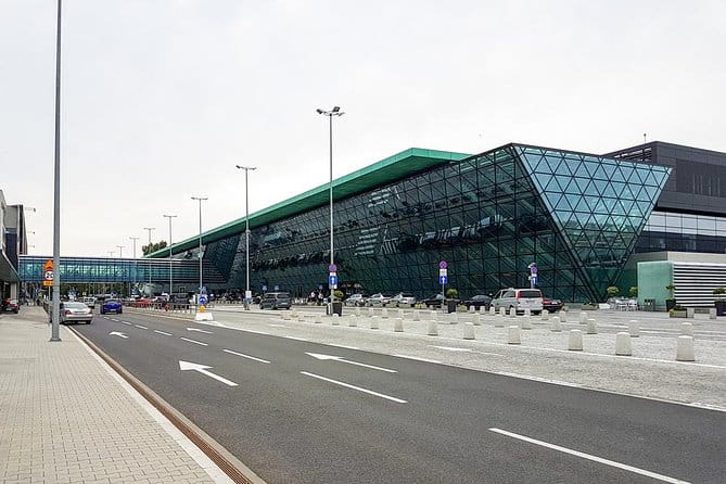 Katowice Airport Krakow Private Transfer, Private Driver Service - Seamless Booking and Reliable Confirmation