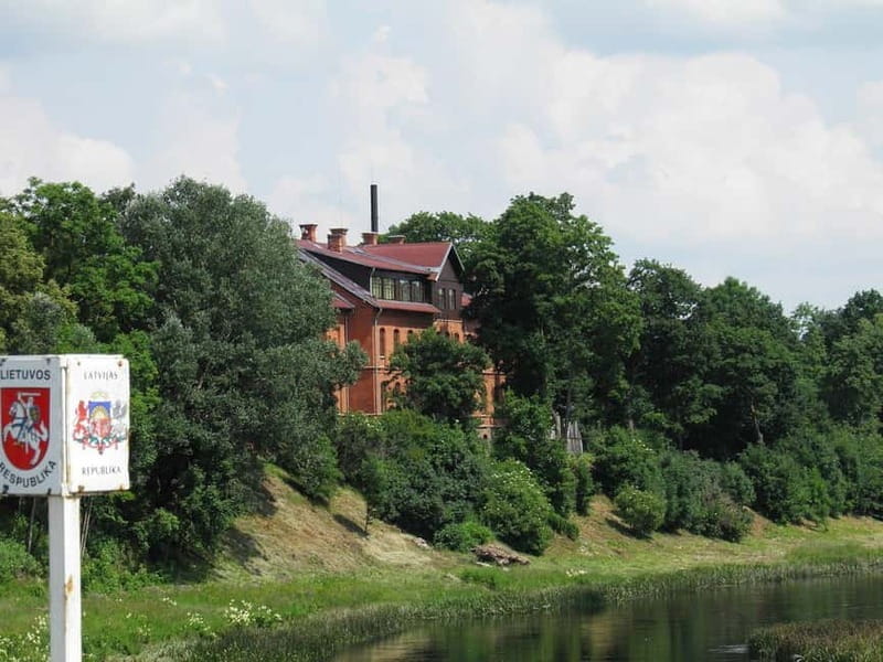 Kayak at the Latvian-Lithuanian border, biggest inland dune - Who Should Consider This Tour?