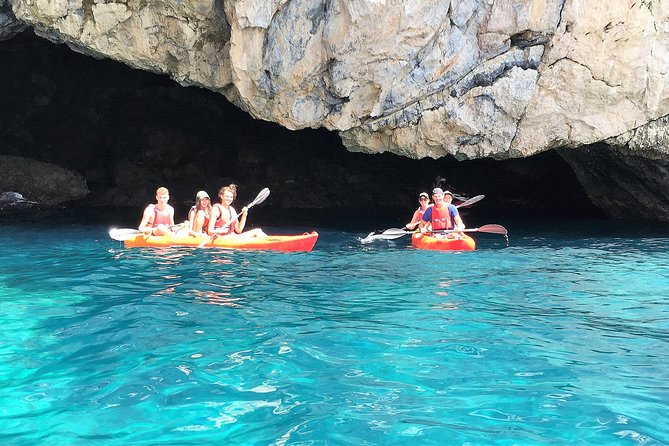 Kayak & Snorkel Tour in Cerro Gordo Natural Park, La Herradura - Kayaking Through the Cliffs