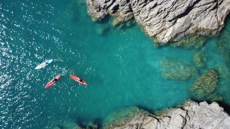 Kayak Tour Between Levanto and the Cinque Terre: A Unique Experience in Liguria - A Deeper Look at the Experience