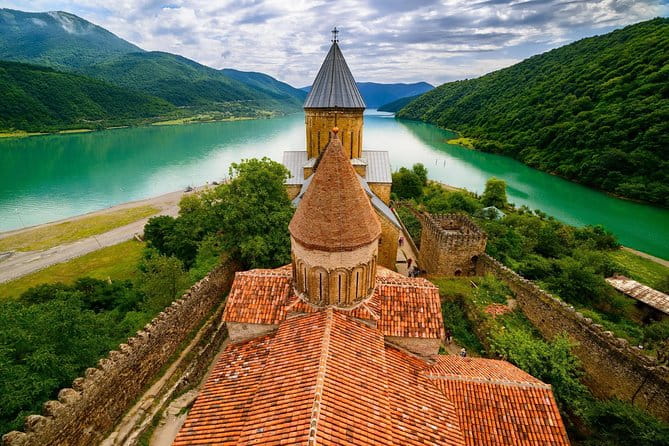 Kazbegi and Khinkali - the ultimate mountain experience tour - Exploring Mtskheta: A Historic and Spiritual Gem