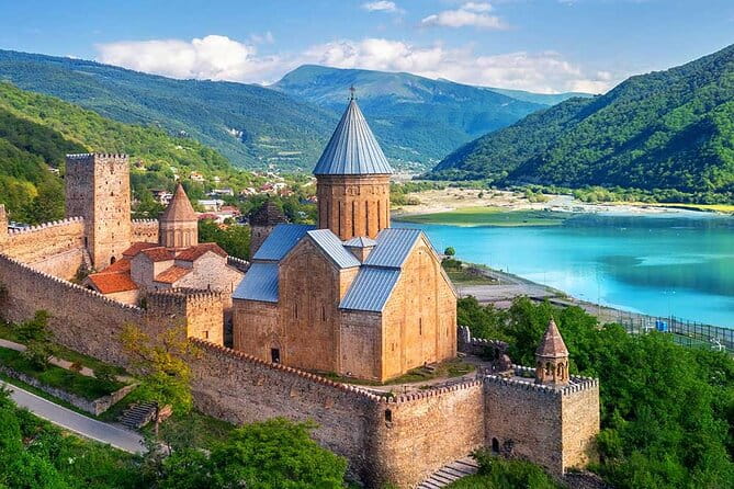 Kazbegi (stepantsminda) and Gudauri private tour - Who Should Consider This Tour?