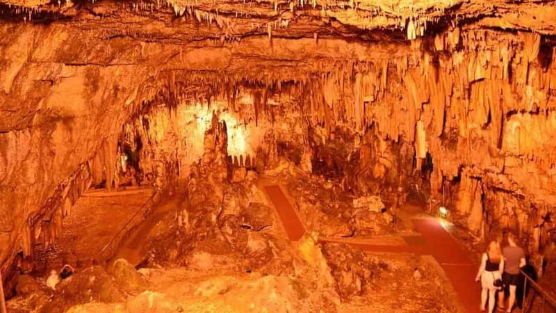 Kefalonia: HalfDay Private Tour Melissani, Drogarati, Myrtos - Discovering Kefalonia’s Top Natural and Cultural Gems in Half a Day