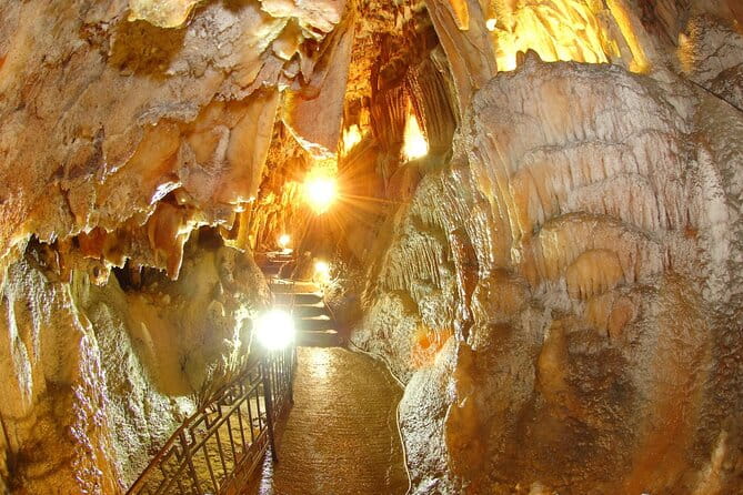 Kefalonia Highlights: Robola Winery, Melissani Lake & Fiscardo - FAQ