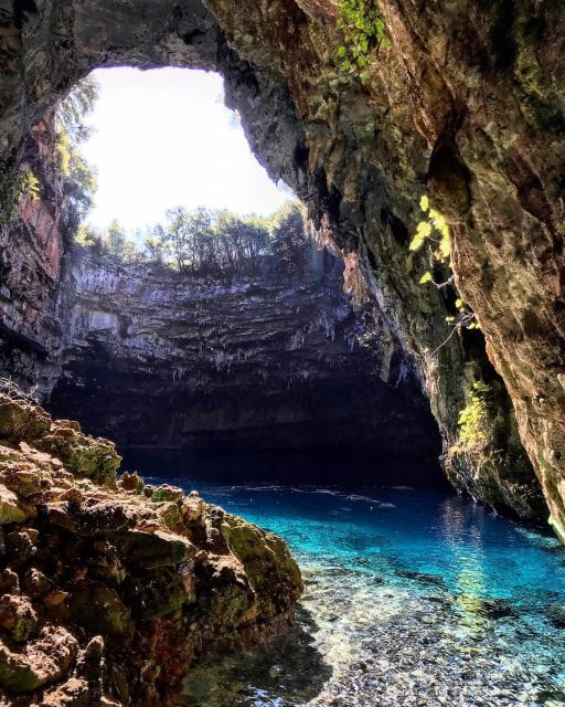 Kefalonia:Melissani Lake,Drogarati Cave & Antisamos Day Trip - Key Points / Takeaways