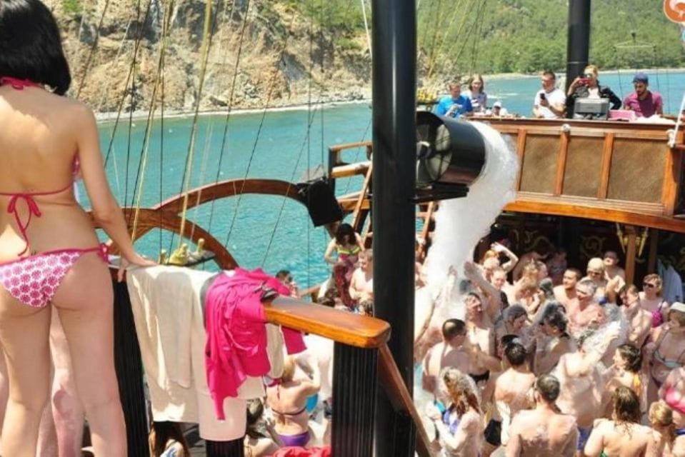 Kemer/Antalya/Belek/Kundu : Exciting Pirate Ship Adventure - Exhilarating Foam Party