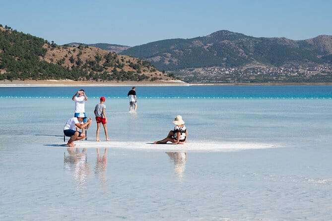 Kemer Exclusive Salda Lake & Pamukkale Day Tour w/Meals & Pickup - FAQ