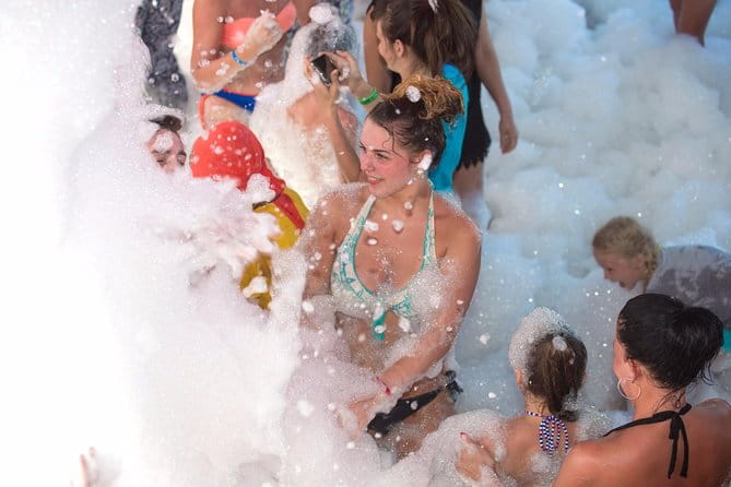 Kemer: Luxury Yacht Tour near Olympus and Phaselis Bay with Lunch - A Closer Look at Kemer’s Luxury Yacht Tour: Music, Foam Parties, and Stunning Bay Stops