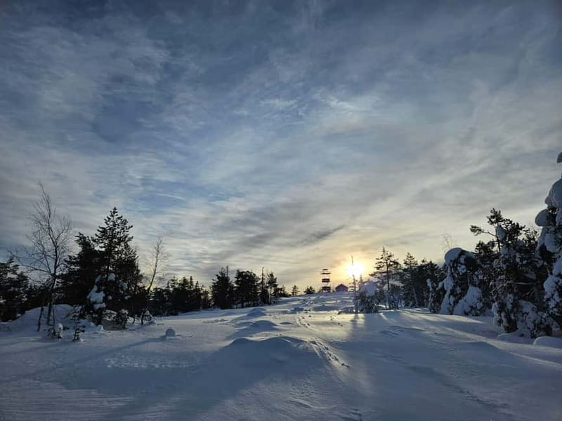 Kemi-Tornio: Kivalot Hills and Jägercabin Guided Hike - Discovering Kivalot Hills and the Hidden WWI Shelter