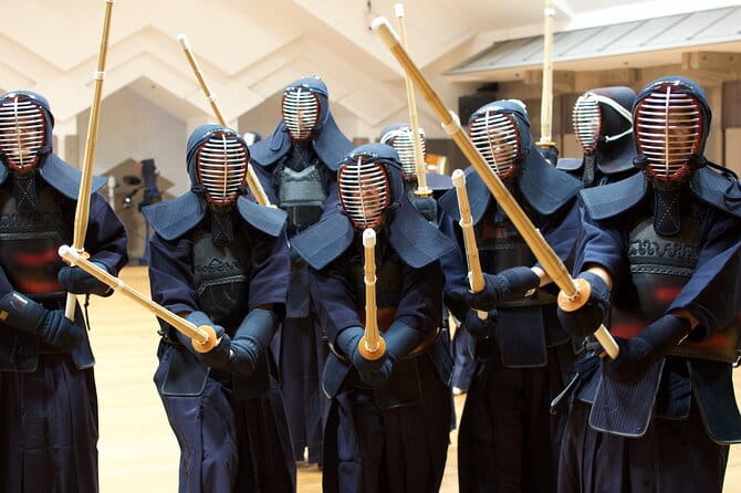 Kendo/Samurai Experience In Okinawa - Included Amenities: Kendo Equipment, Refreshments, and Lunch