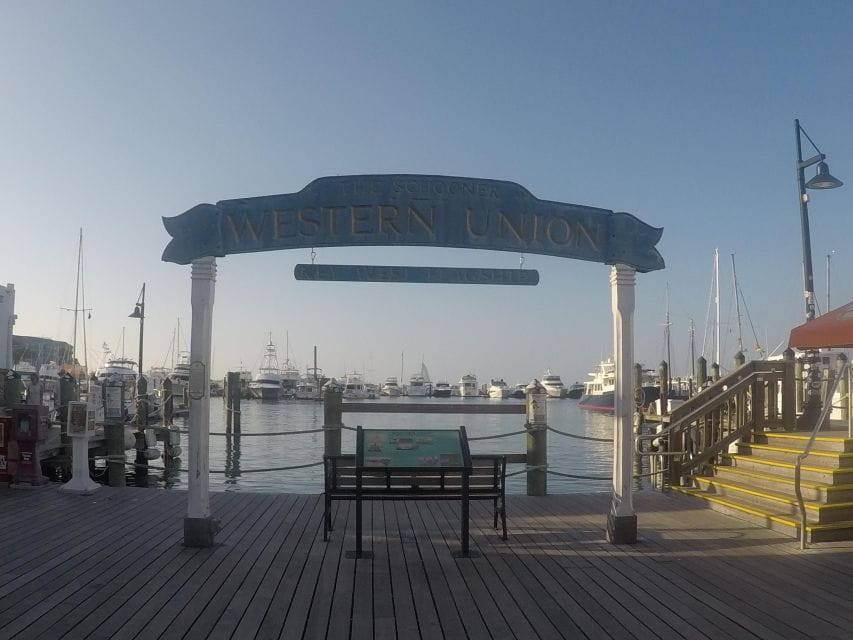 Key West Tour and Coral Reef Snorkeling With Open Bar - Snorkeling Tour Experience