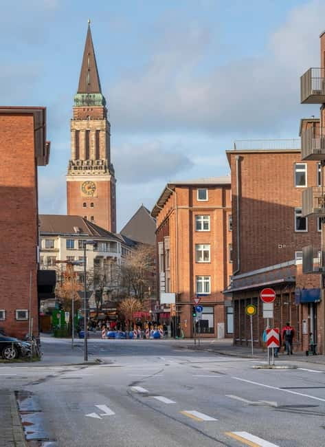 Kiel: 2-hour Best Intro Walking Tour with a Local - Price and Logistics