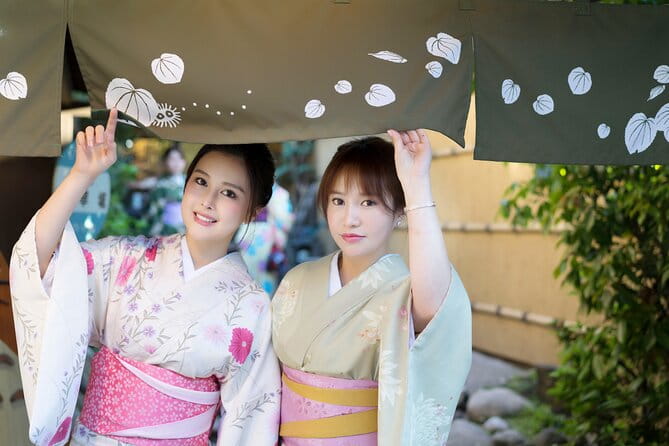 Kimono Rental in Gion With Hairstyle & Photo - Kimono Rental Experience Details