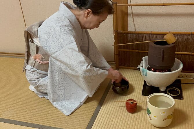 Kimono, Tea Ceremony and Shodo in Kimono School - Exploring Kimono, Tea Ceremony, and Shodo