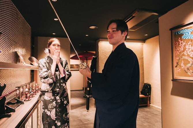 Kimono Tea Ceremony Experience at Kyoto Oritsuruya, Nishiki - Key Points