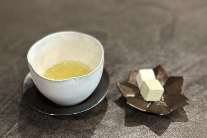 Kimono, Tea Experience and Handcraft Bonsai in Hakone Gora - Whats Included in the Package