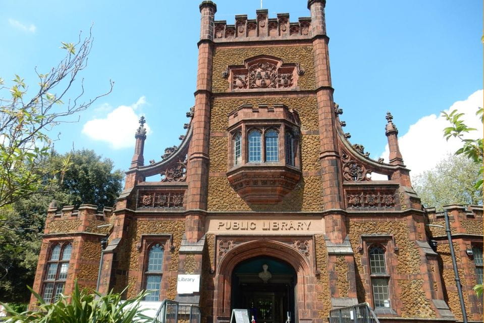 Kings Lynn: Quirky Self-Guidedheritage Walks - Included Features