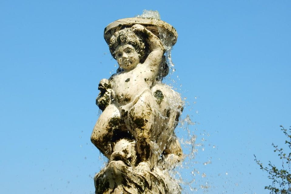 Kings Lynn: Quirky Self-Guidedheritage Walks - Booking and Availability