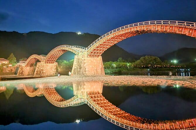 Kintai Kyo Bridge and Iwakuni Castle With Local Guide - Highlights of the Local Guide Experience