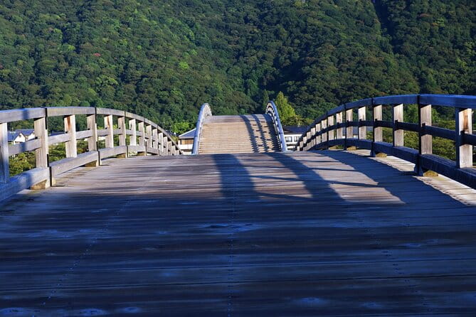 Kintai Kyo Bridge and Iwakuni Castle With Local Guide - Booking Information and Flexibility