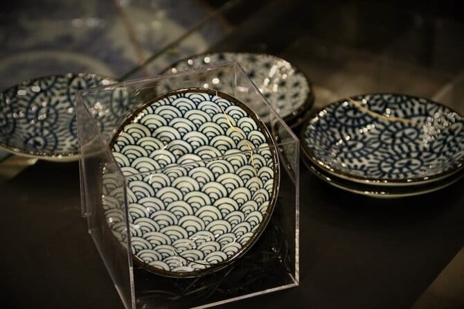 Kintsugi Experience: Art of Golden Joinery in Tokyo - Guided Lesson With Master Taku