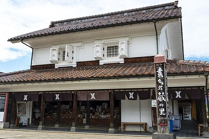 Kitakata Full-Day Private Tour With Government-Licensed Guide - Local Cuisine and Dining Experiences