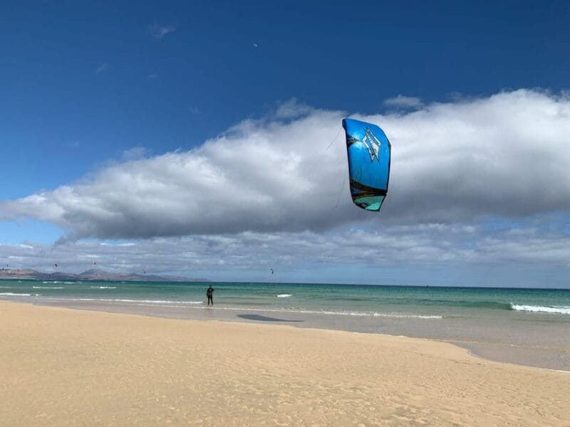 Kitesurfing on Fuerteventura: top equipment in Costa Calma - FAQ