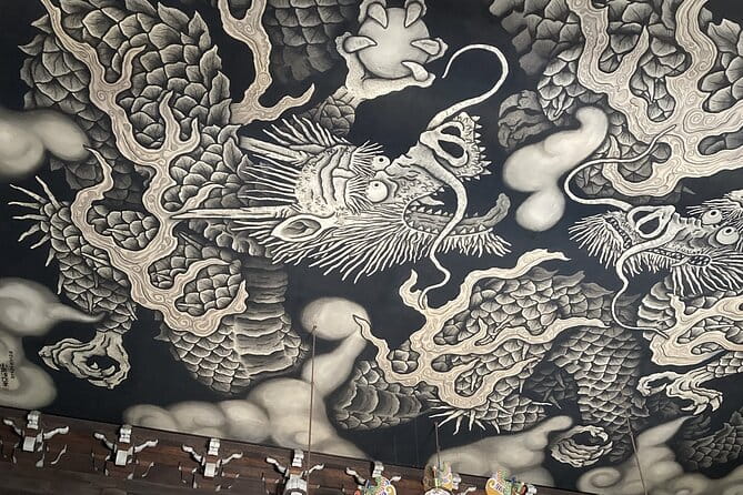 Kiyomizu Temple and Backstreets of Gion, Half Day Group Tour - Exploring Kiyomizudera Temple