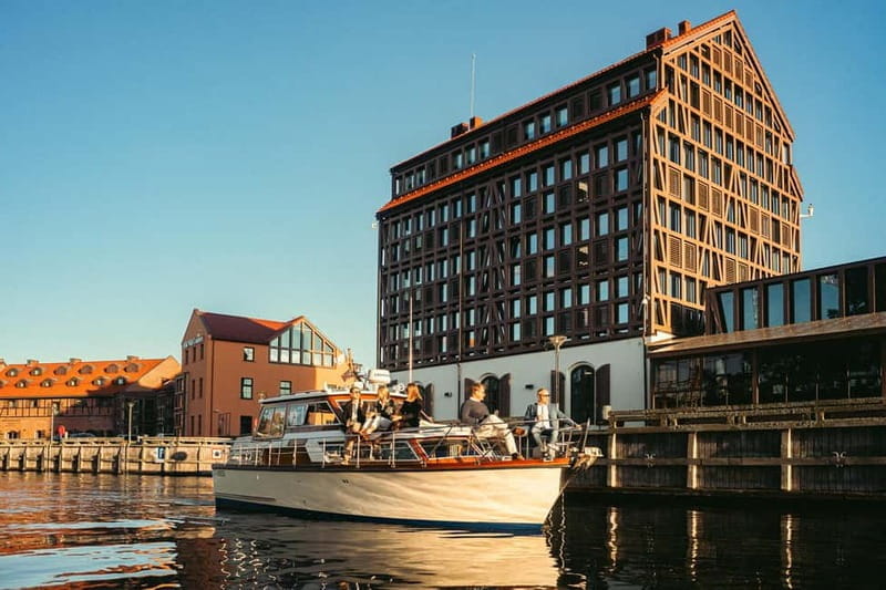 Klaipeda: Classy Yacht Tour of the Curonian Lagoon & Port - Price and Logistics: What to Expect
