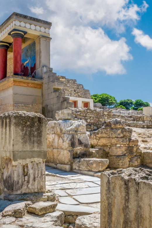 Knossos Palace, Heraklion City Tour & Minoan Farm Experience - Exploring Heraklion’s Vibrant Streets