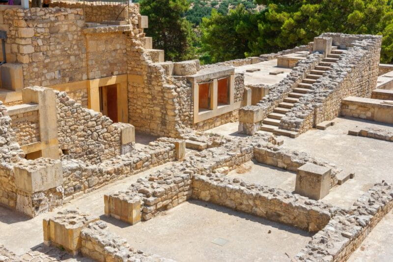 Knossos Palace Skip-the-Line Ticket & Private Guided Tour - What to Expect During the Tour