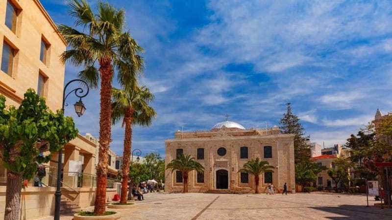 Knossos Place and Minoan Performance from Rethymno - The Main Event: Minoan Theatre Performance