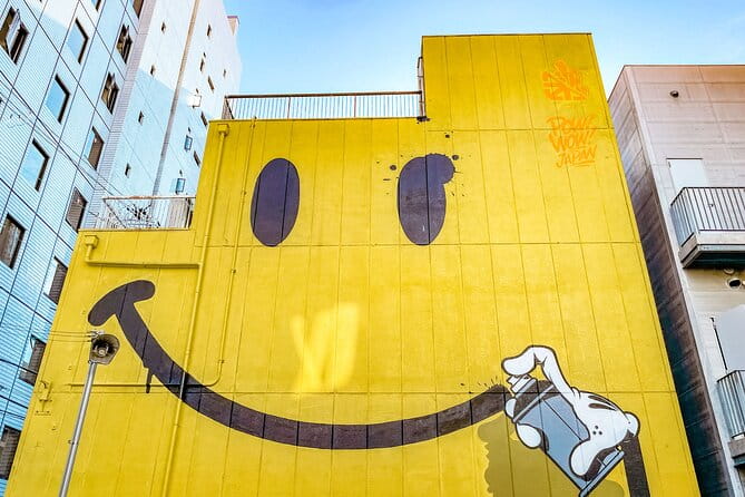 Kobe History & Photo Tour to Capture the Scenery and Cityscape - Strolling Through Kitano Ijinkan Street