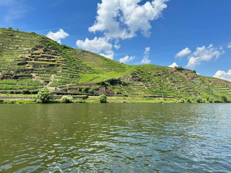 Koblenz: Private boat tour on the Moselle + wine experience - Entering the Scenic Waterway of Koblenz