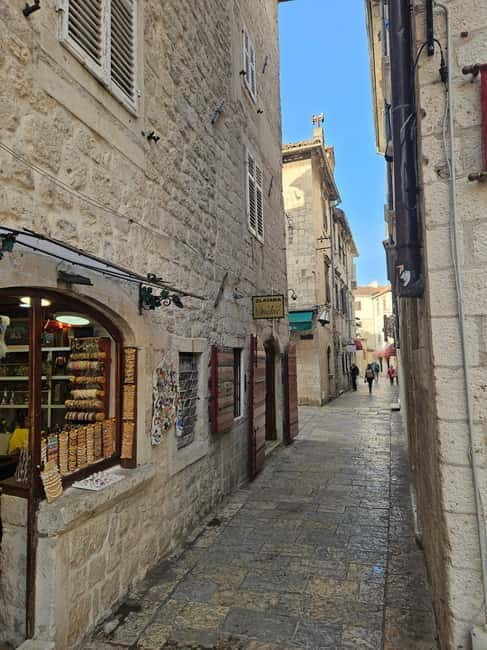 Kotor Old Town Walking Tour - How the Experience Works in Practice: Logistics and Value