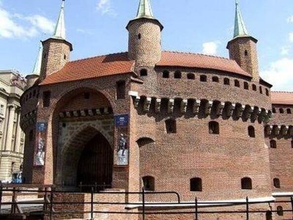 Krakow: A Magical Walking Tour of the Old City - 120 min - Key points / Takeaways