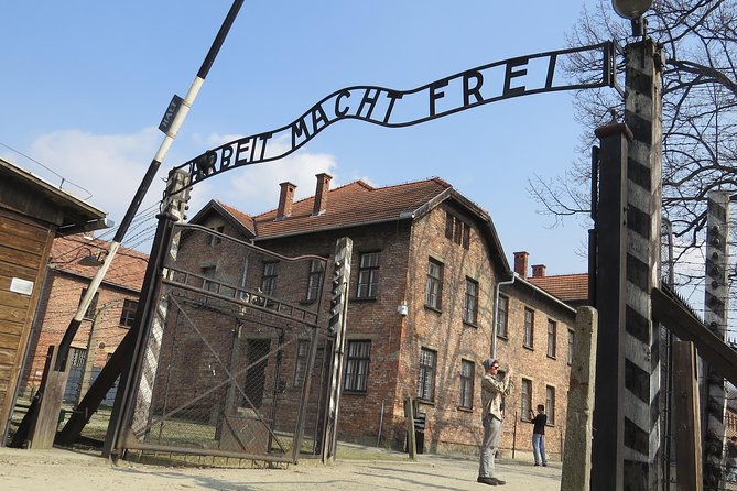 Krakow: Auschwitz-Birkenau and Salt Mine Guided Visits in One Day - Wieliczka Salt Mine Exploration