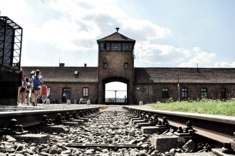 Krakow: Auschwitz-Birkenau Guided Tour Pickup/Lunch Options - The Emotional Impact and Practical Tips