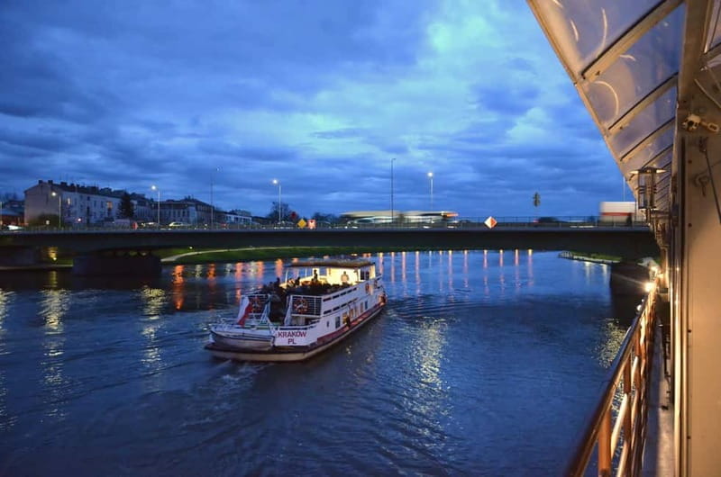 Krakow: Evening Sightseeing Cruise - Price and Logistics: Making It Work