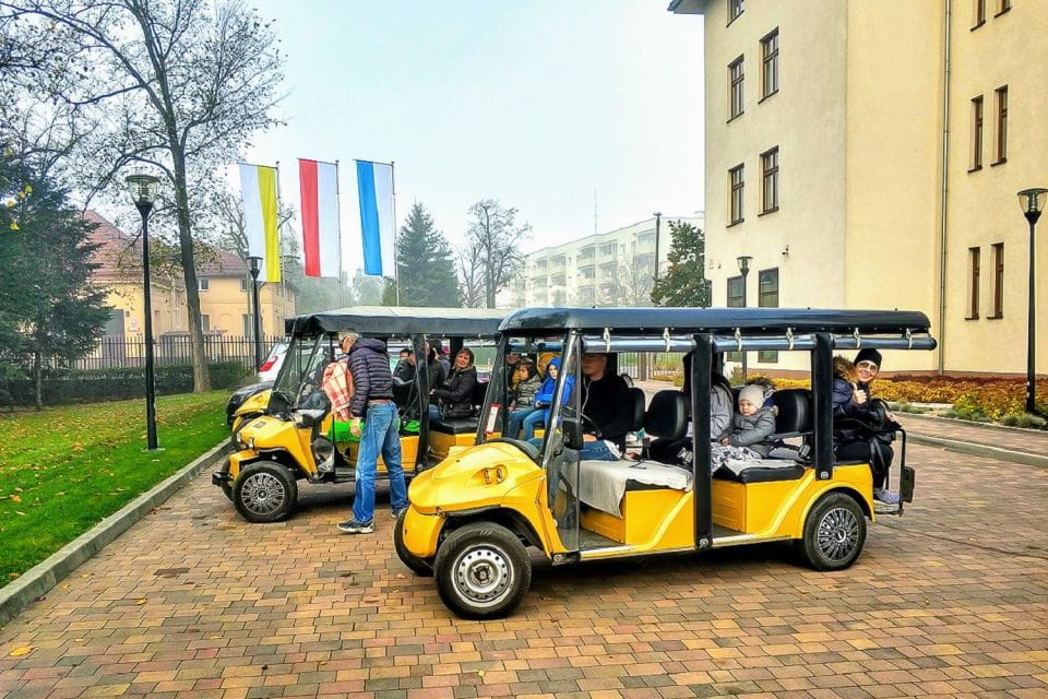 Krakow: Golf Cart Tour of Kazimierz & Former Jewish Ghetto - Explore Kazimierz District