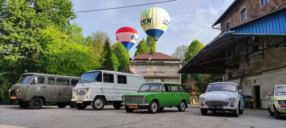 Krakow: Nowa Huta Guided Tour in Vintage Car - Vintage Car Experience