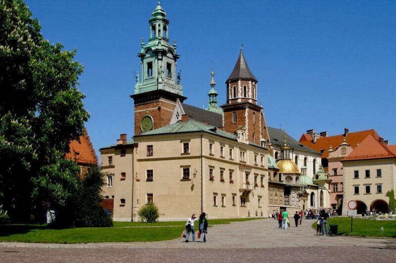 Krakow: Old Town Golf Cart Walk and Wawel Castle Guided Tour - Price and Value Analysis