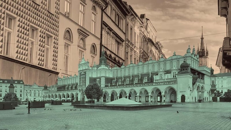 Krakow: Old Town Private Guided Tour & Basilica Entry - Key Points / Takeaways