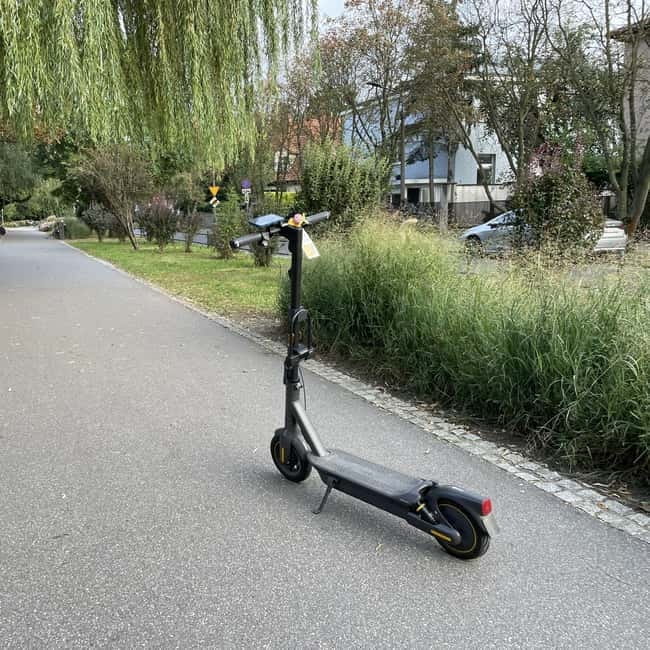 Krakow: Rent Premium Electric Scooter Segway G2 Max 12h/4h - Key points / Takeaways